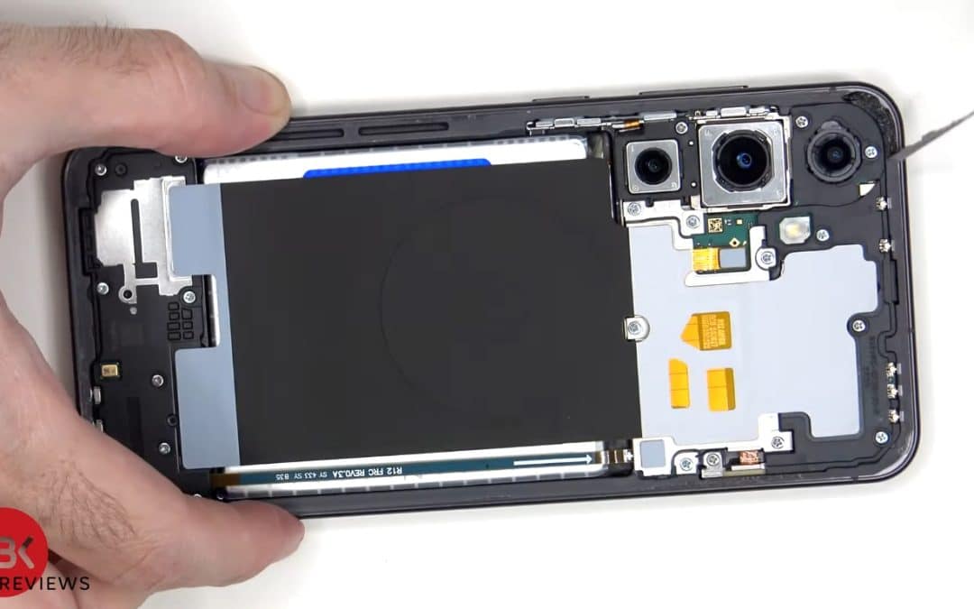 Samsung Galaxy S24 Fe Teardown Shows off a Bigger Vapor Chamber