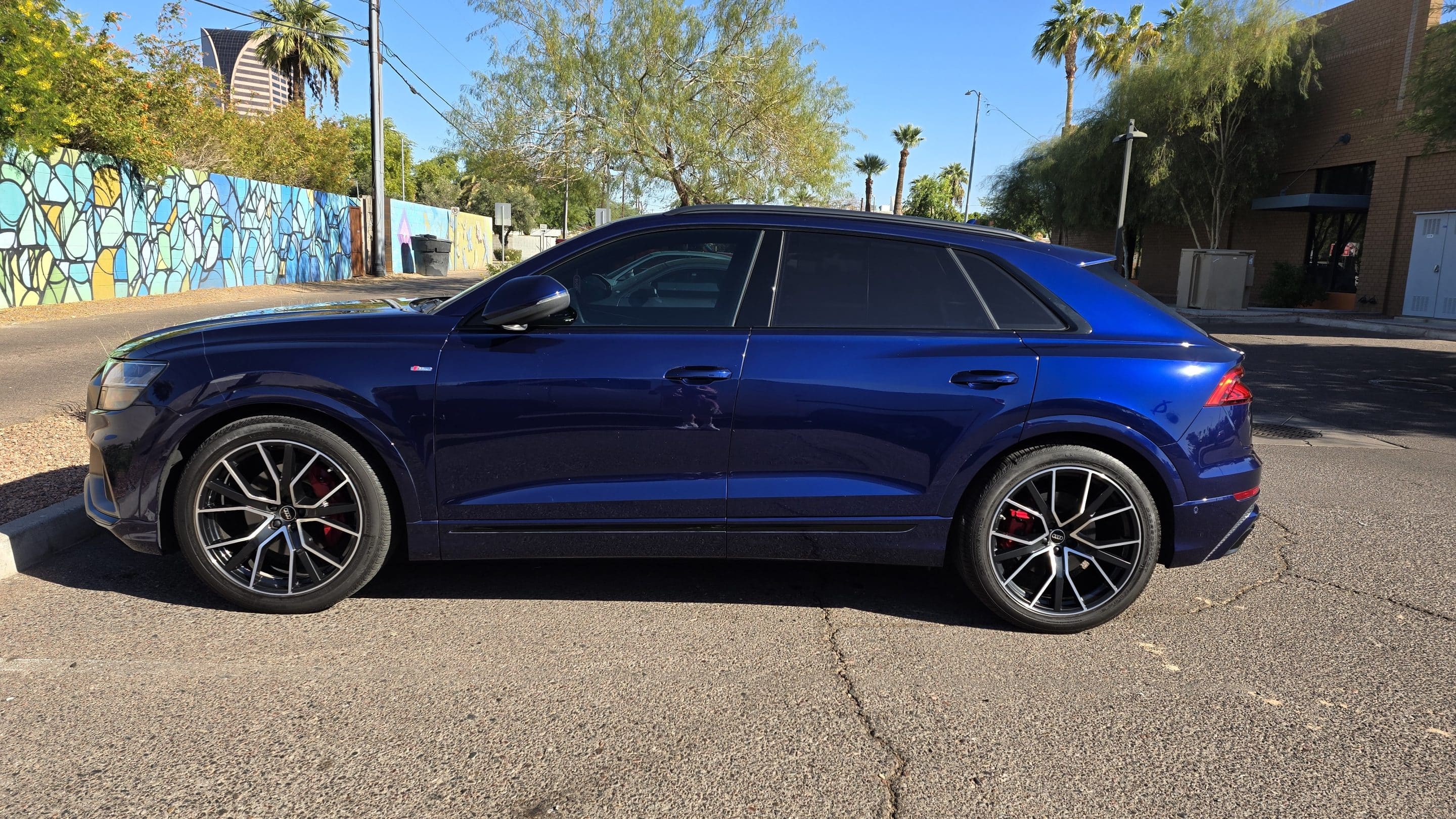 Audi SQ8 Side View Audi SQ8 Side View