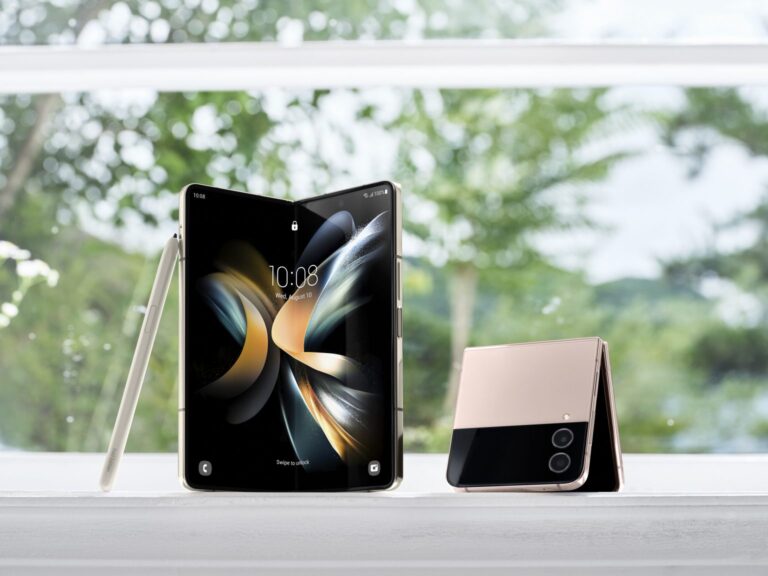 Galaxy Z Fold 4 Galaxy Z Flip 4