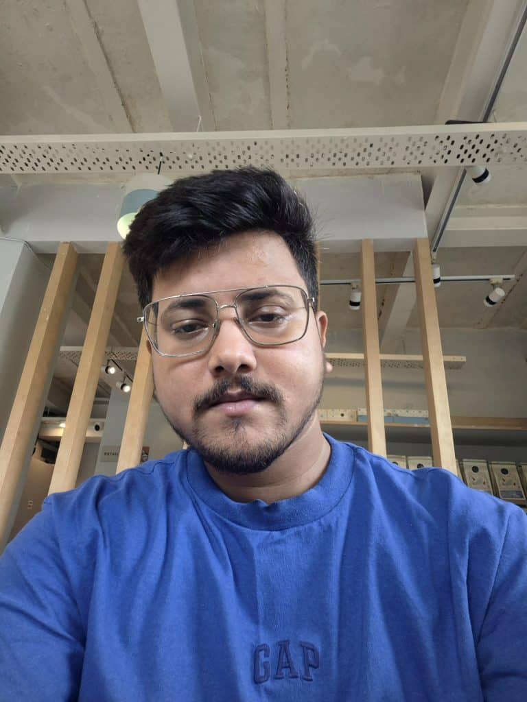 Galaxy Z Flip 7 FE Front Camera Selfie