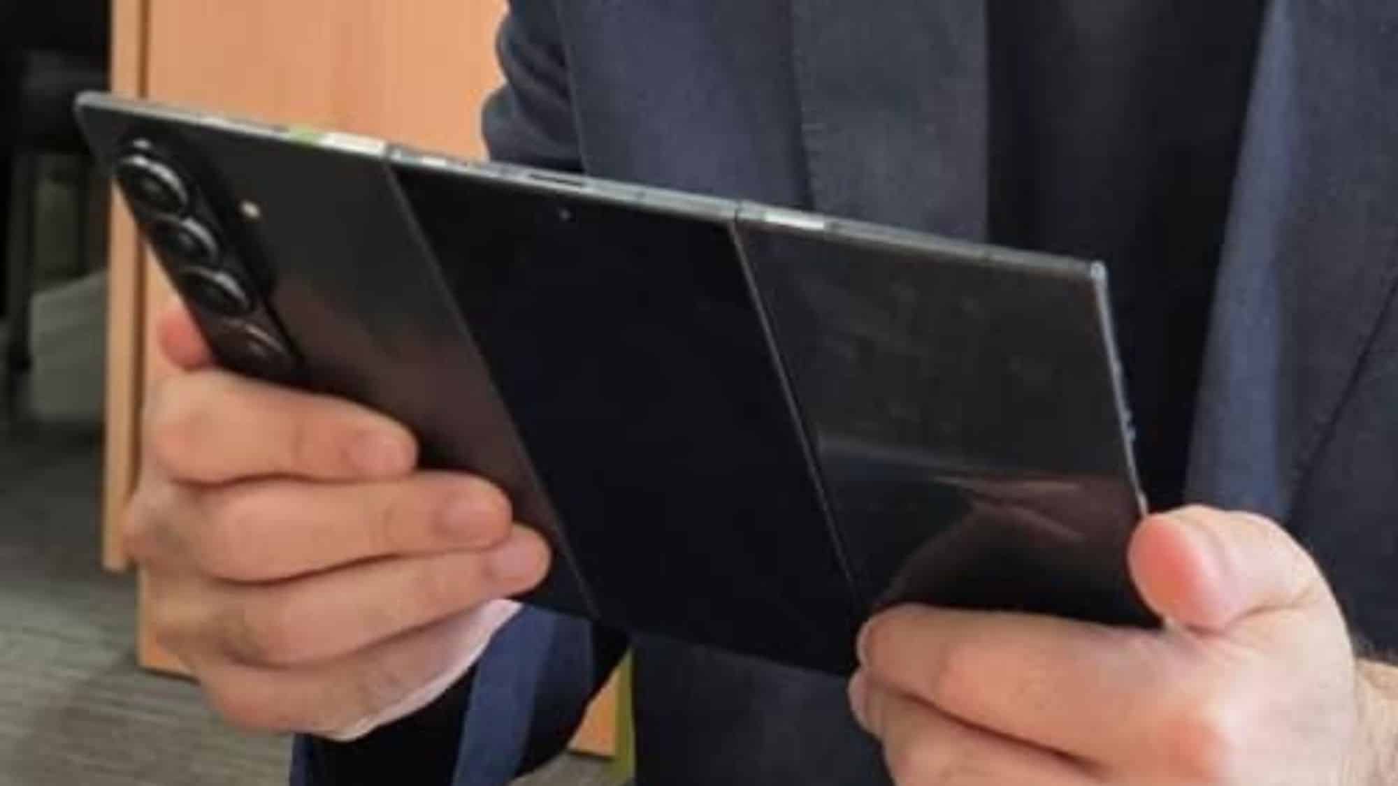 Galaxy Z TriFold four camera