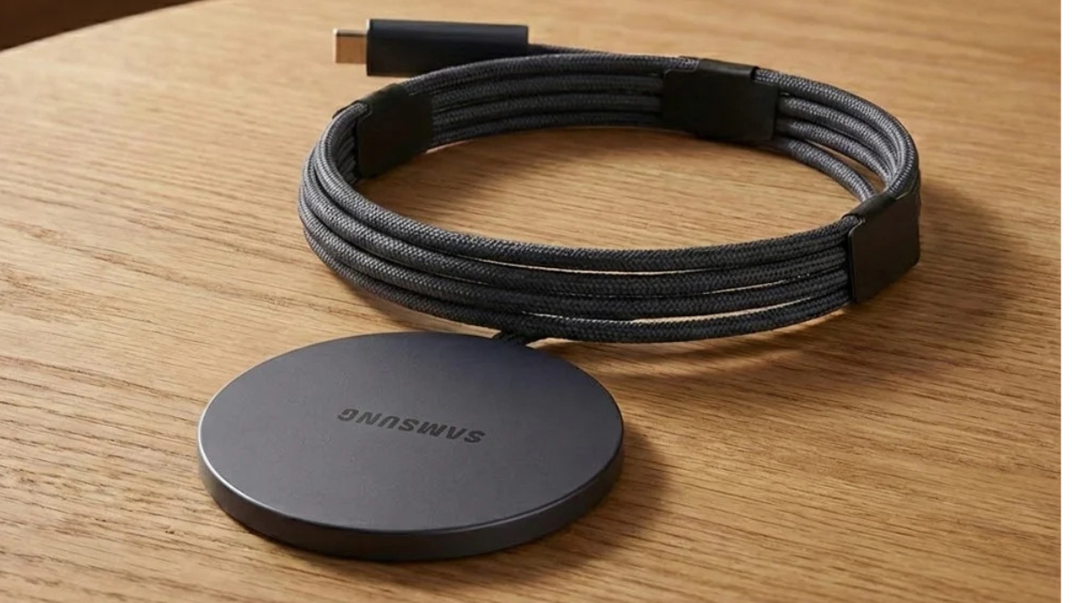 Samsung Qi2 Magnet Wireless Charger 25W hero Samsung Qi2 Magnet Wireless Charger 25W hero