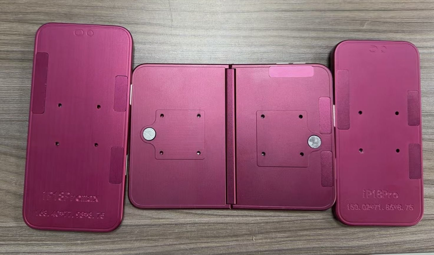 iPhone 18 Pro iPhone 18 Pro Max iPhone Fold Dummy units - 1