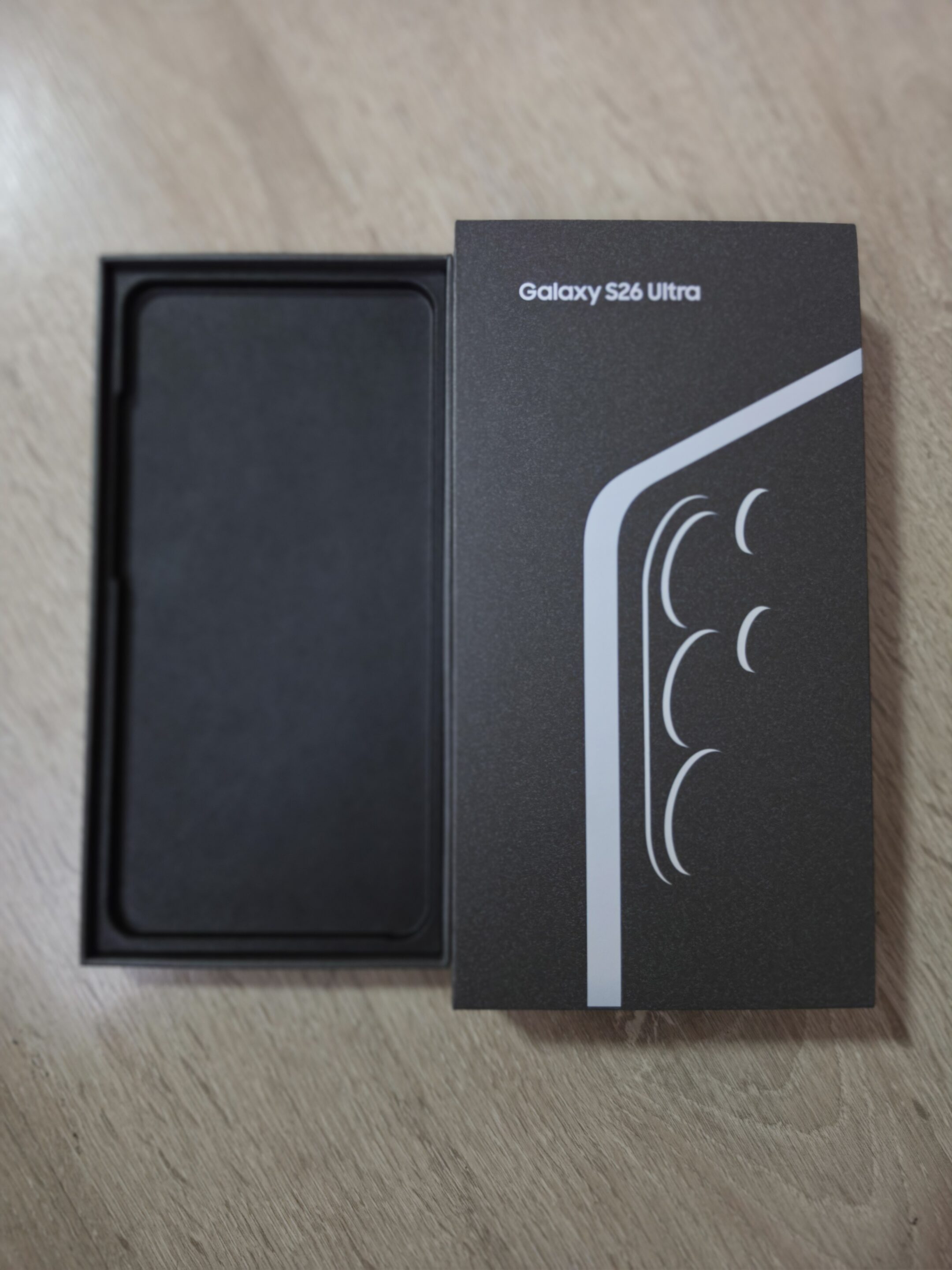 S26 Ultra box