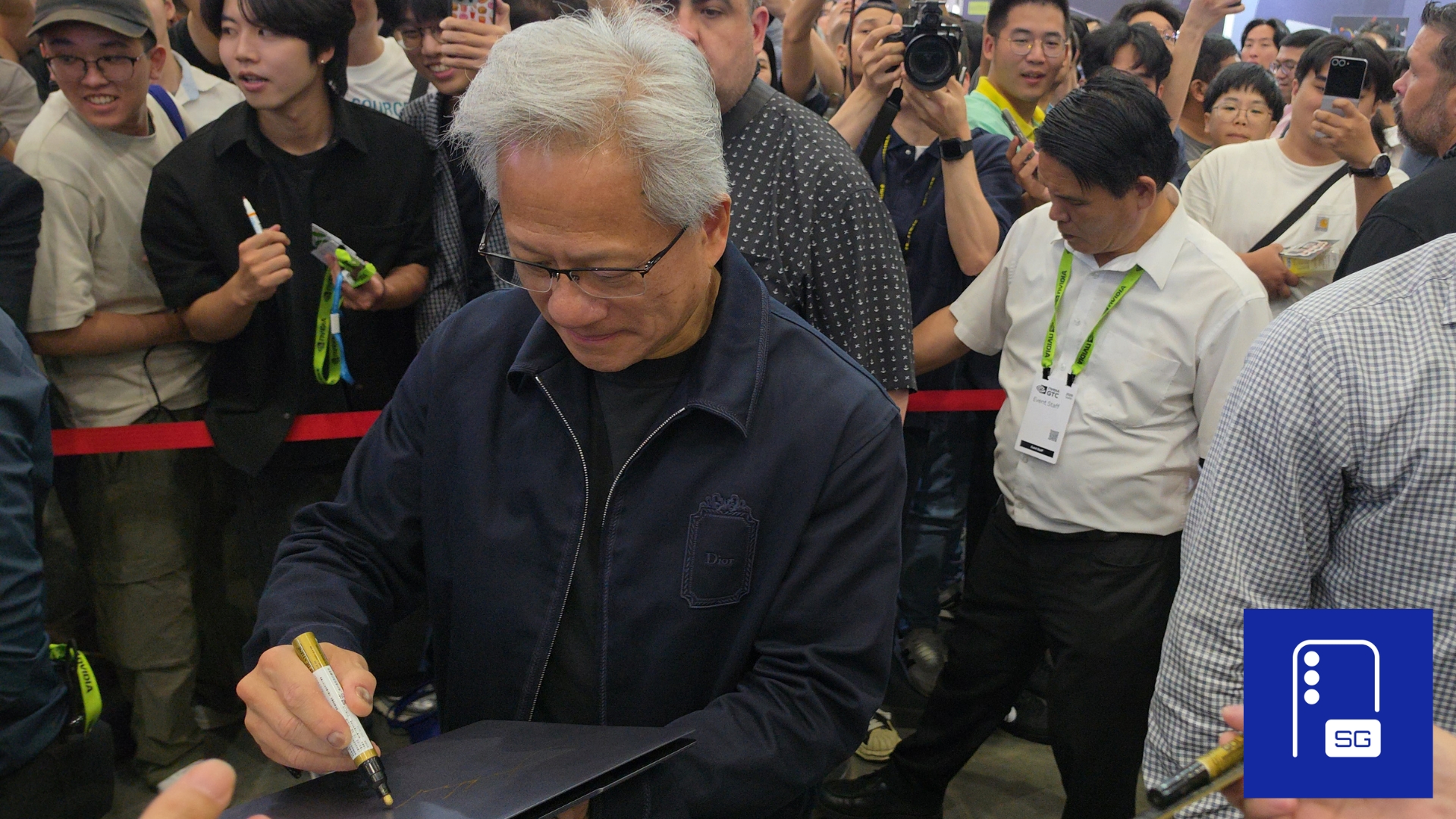 Jensen Huang Samsung Display Computex 2026 (2)